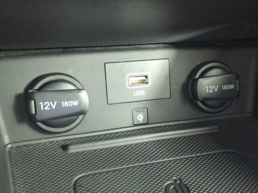 Used 2020 Hyundai Ioniq SEL FWD image 25