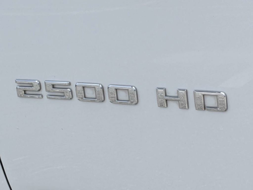 Used 2020 Chevrolet Silverado 2500 Custom w/ Custom Value Package RWD image 12