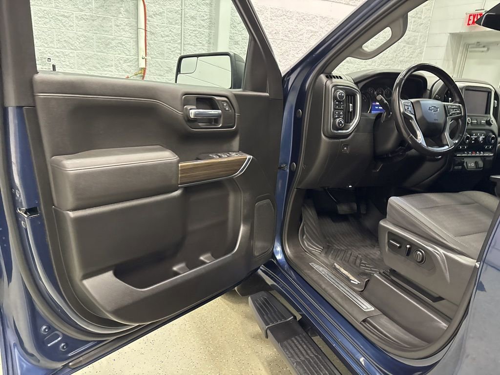 Used 2021 Chevrolet Silverado 1500 RST image 15