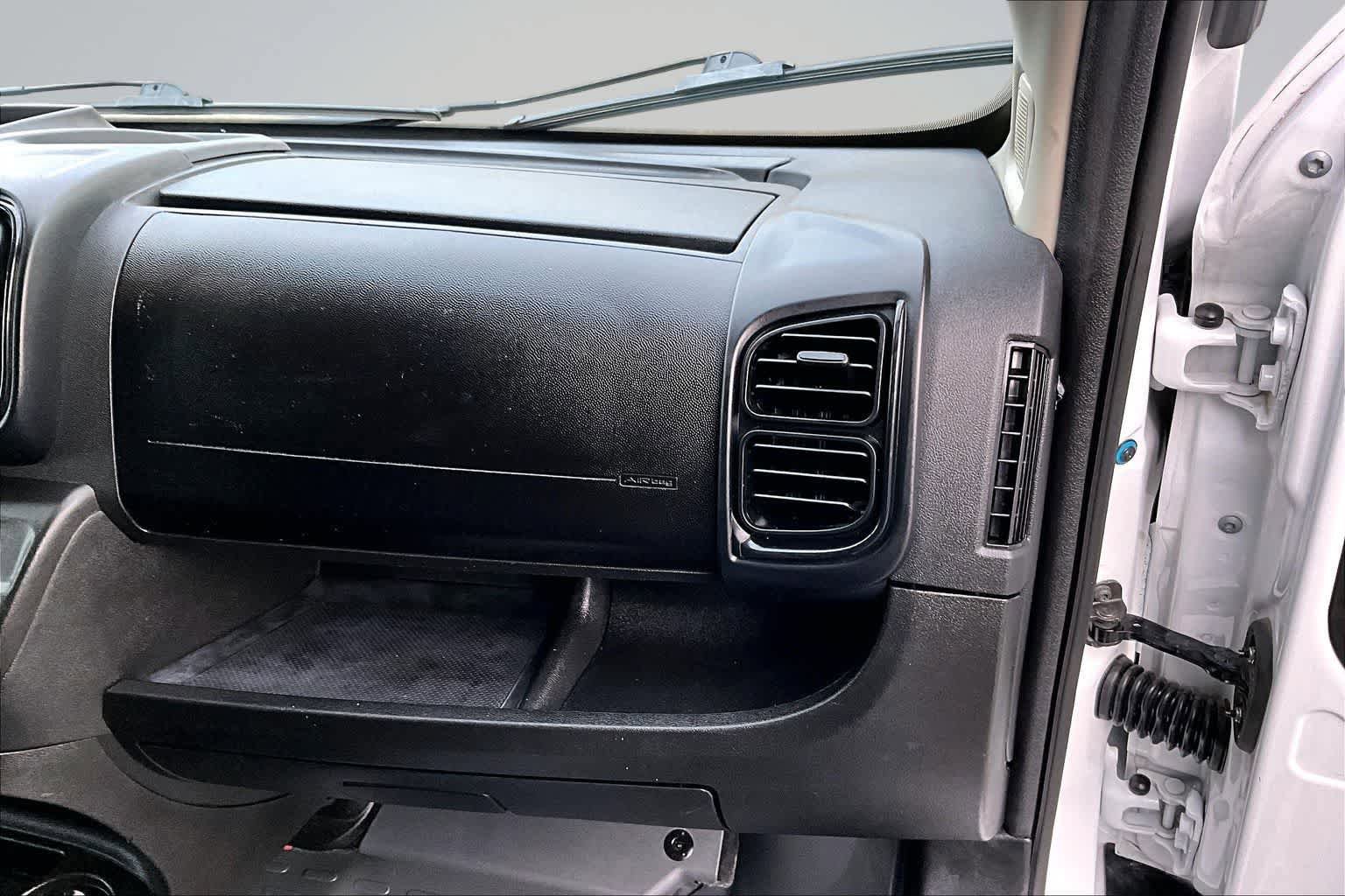 Used 2025 RAM ProMaster 2500 w/ U-Haul Equipment Group FWD image 22