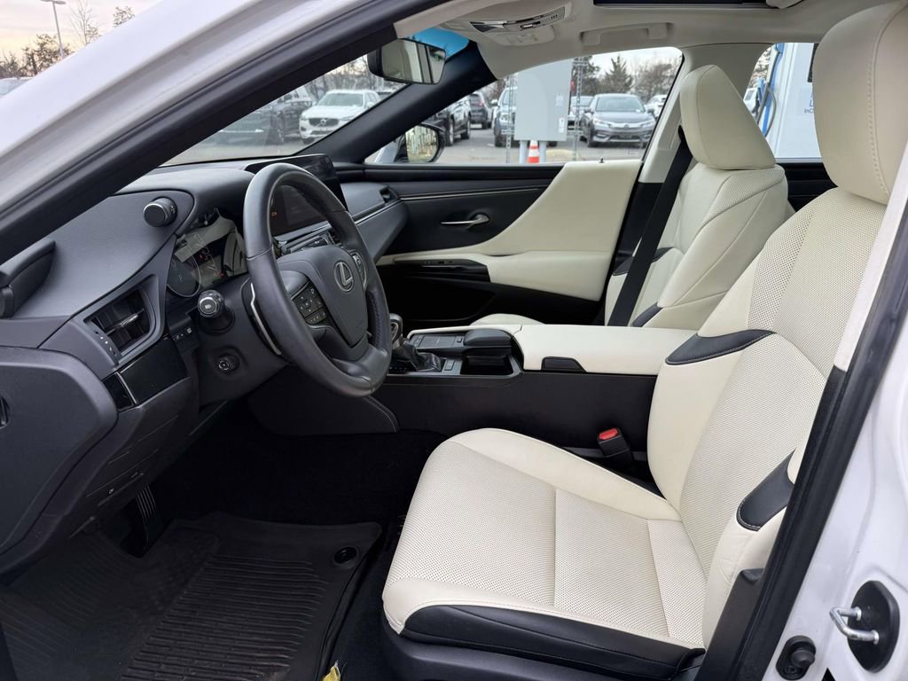 Used 2022 Lexus ES 350 Premium image 13