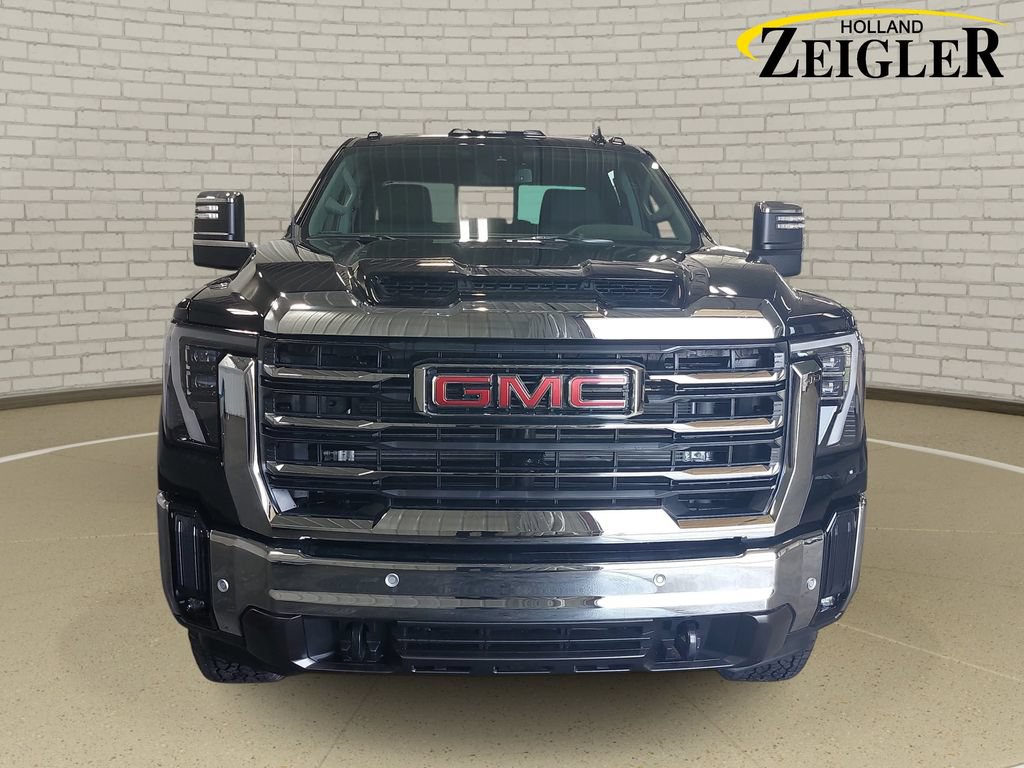 New 2026 GMC Sierra 3500 SLT w/ SLT Premium Package AWD/4WD image 2