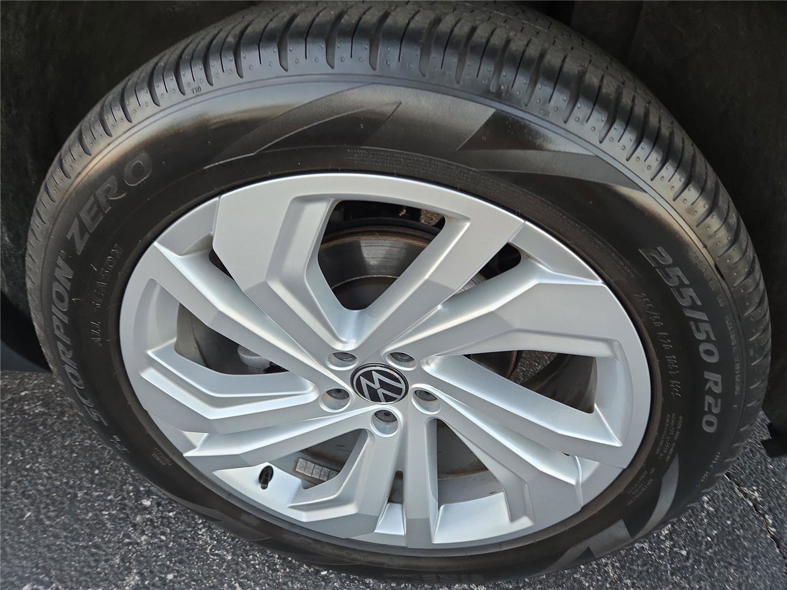 Used 2023 Volkswagen Atlas SE image 22