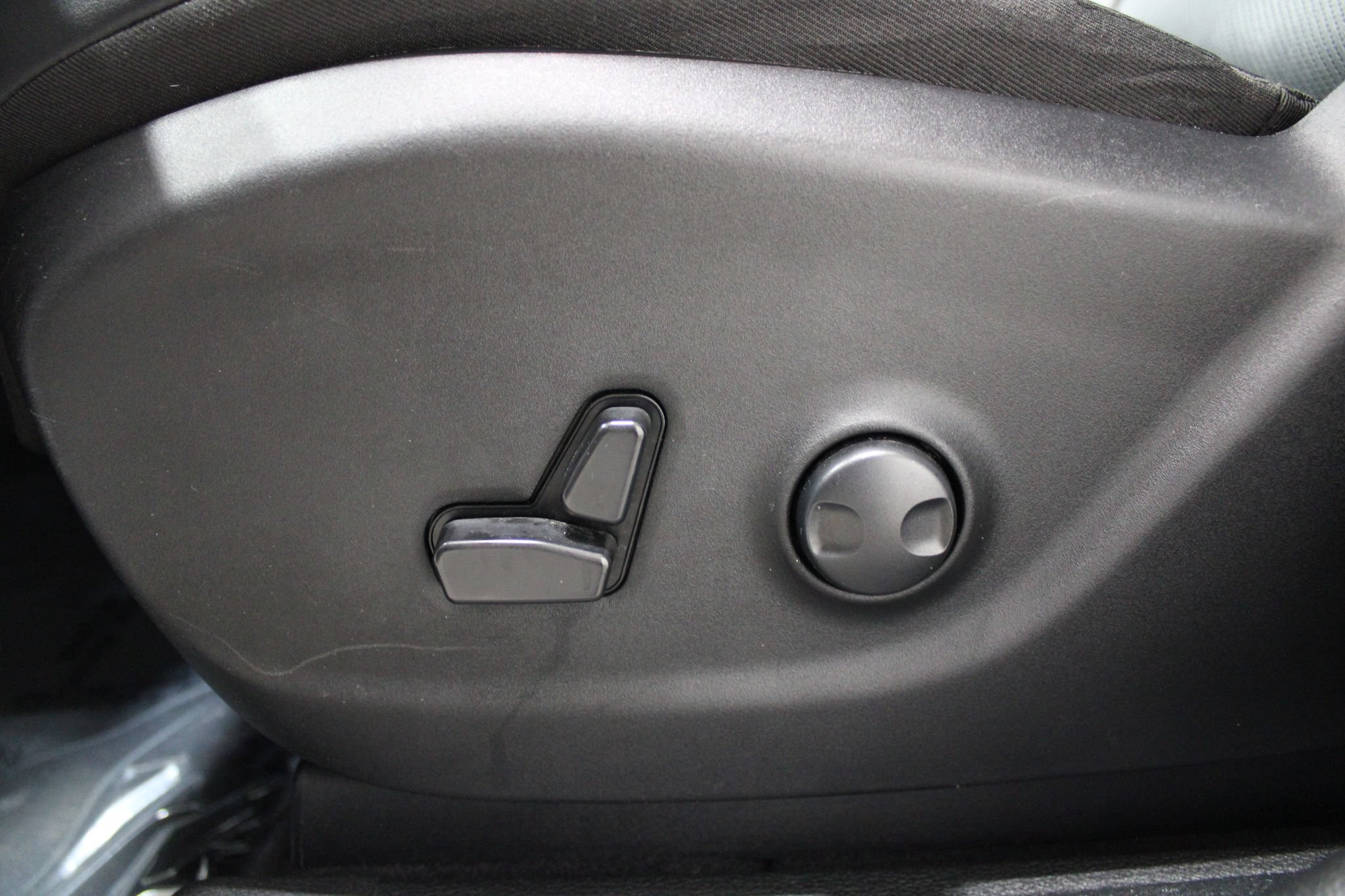 Used 2023 Jeep Cherokee Altitude Lux AWD/4WD image 44