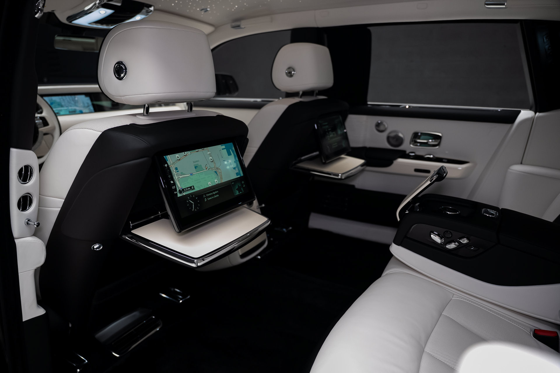 Used 2024 Rolls-Royce Phantom Extended Wheelbase RWD image 73