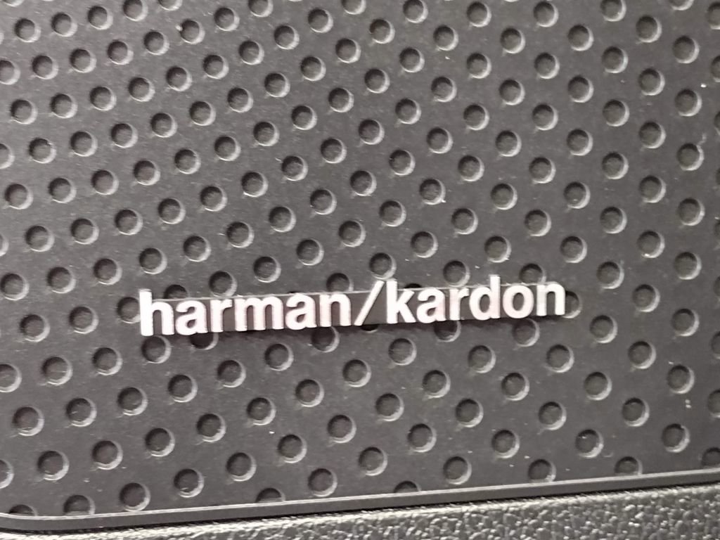 Used 2022 Kia Niro EX Premium image 18