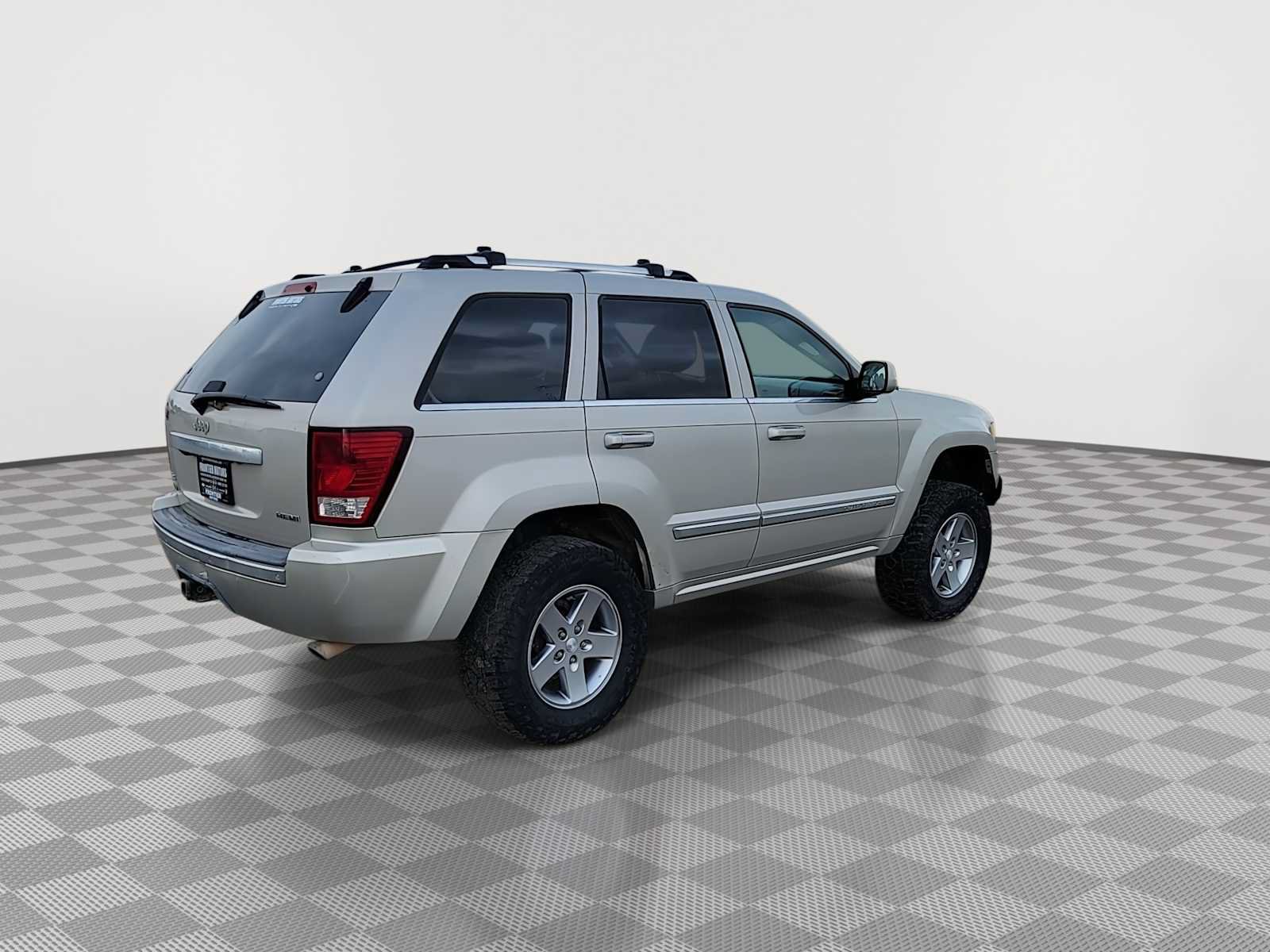 Used 2007 Jeep Grand Cherokee Overland AWD/4WD image 8