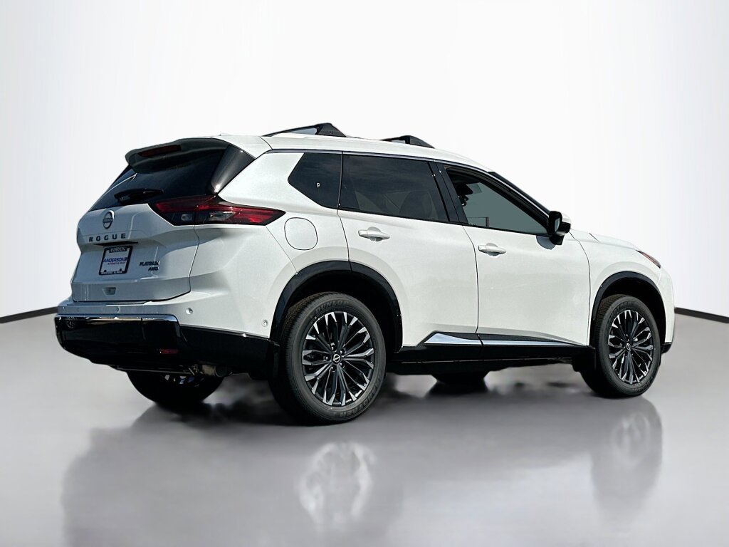 New 2026 Nissan Rogue Platinum image 2