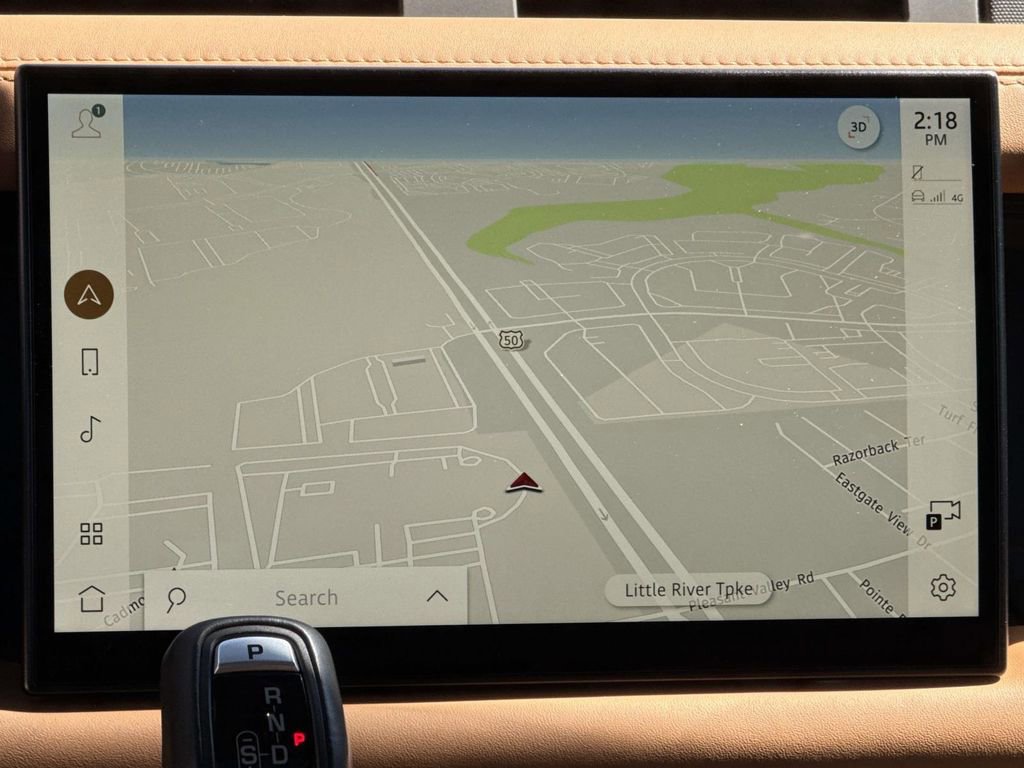 Used 2023 Land Rover Defender 130 X image 32