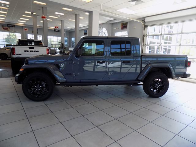 Certified 2024 Jeep Gladiator Sport AWD/4WD image 4