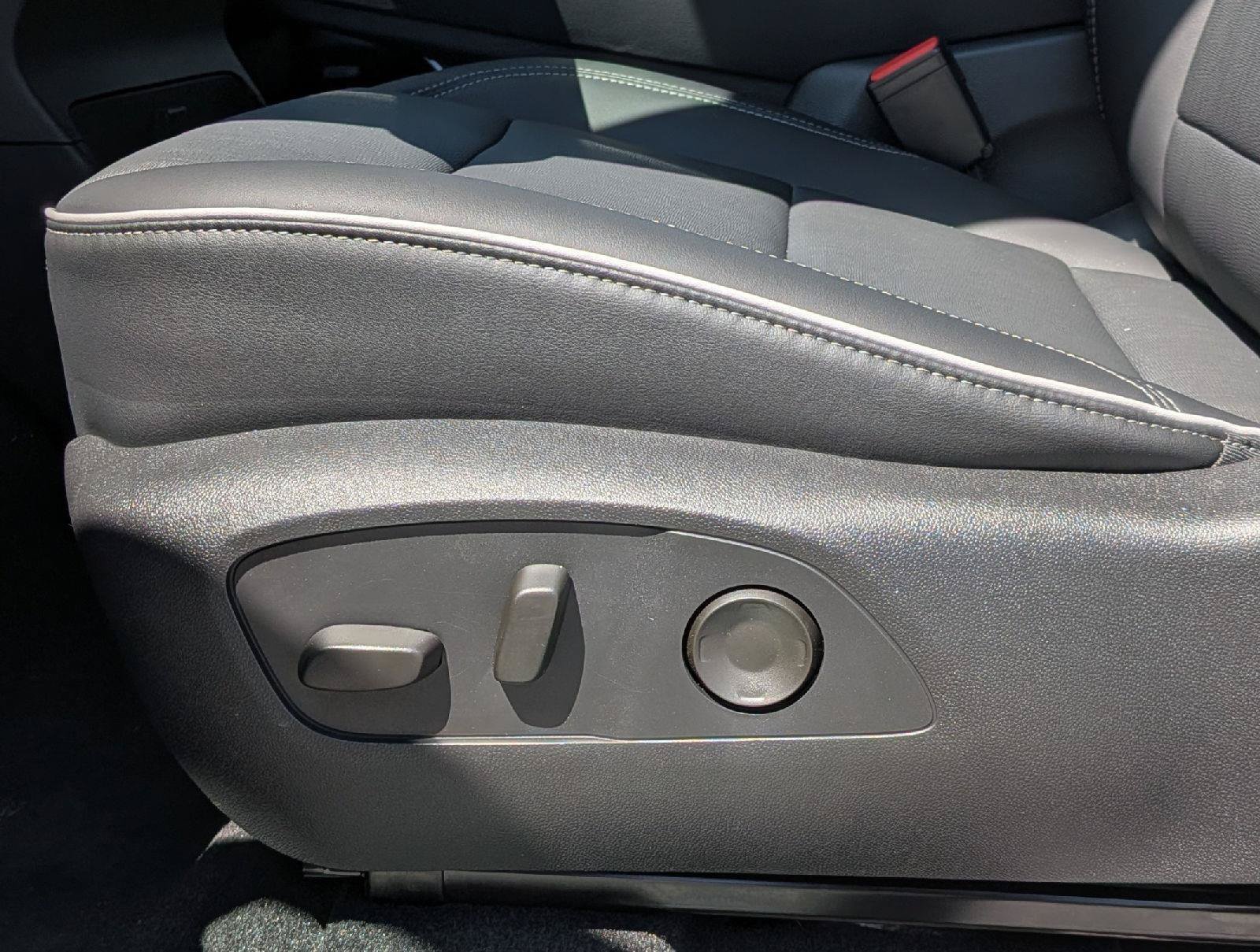 New 2026 Buick Enclave Preferred AWD/4WD image 13