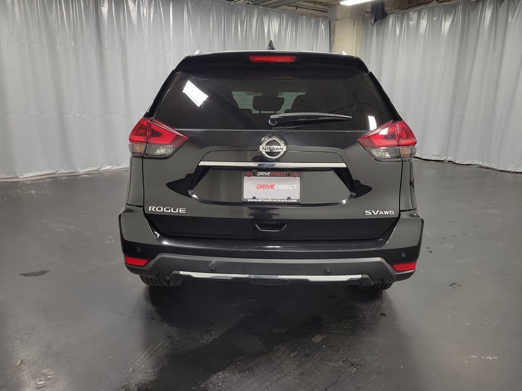 Used 2020 Nissan Rogue SV image 8