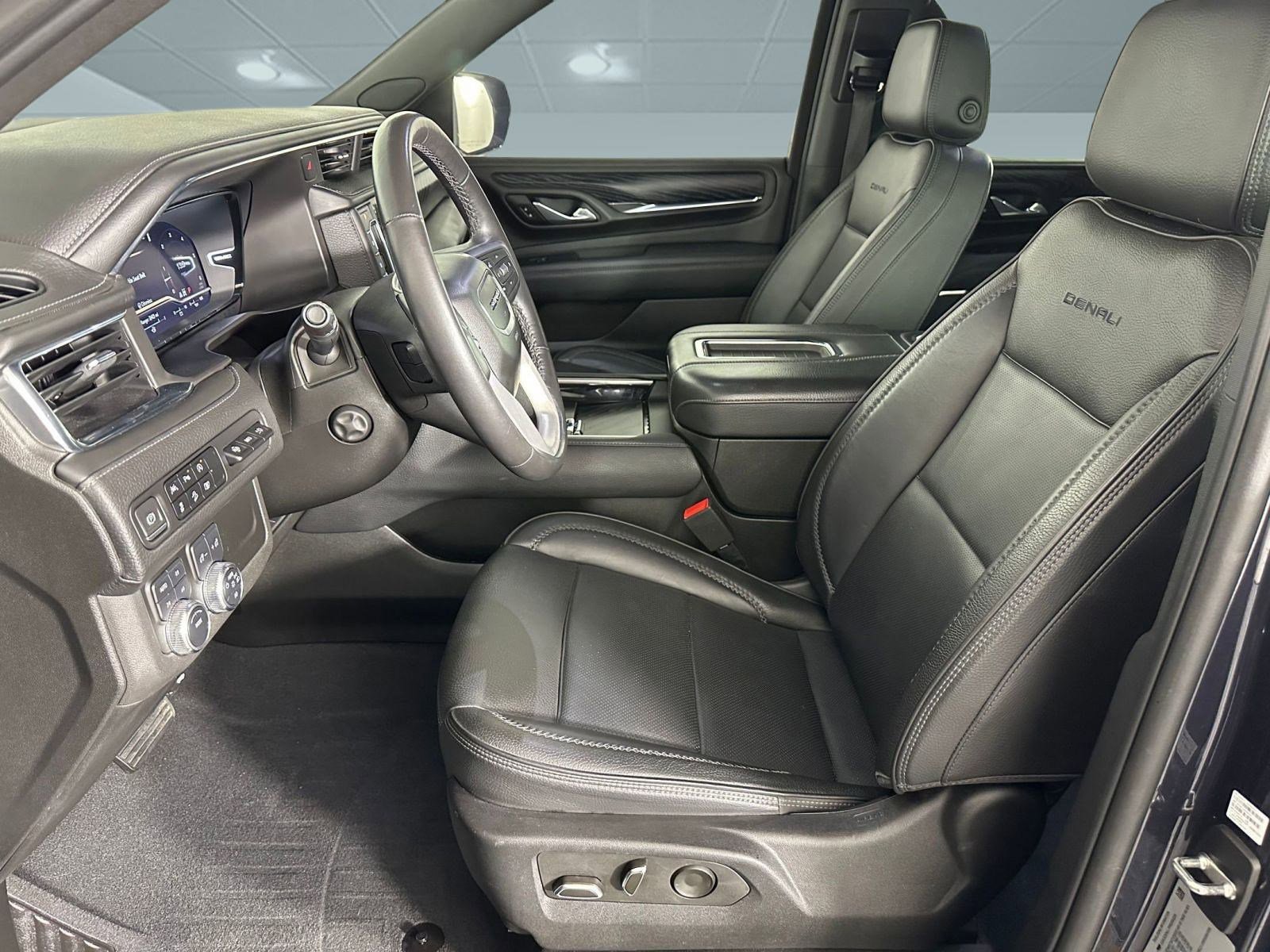 Used 2023 GMC Yukon Denali image 4