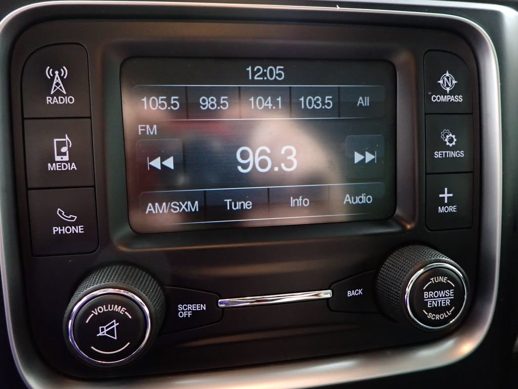 Used 2018 RAM 2500 Tradesman w/ Chrome Appearance Group AWD/4WD image 3