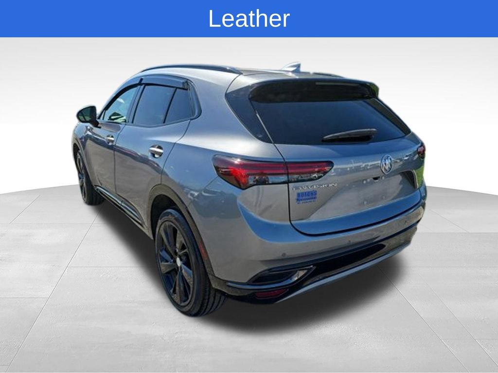 Used 2021 Buick Envision Essence w/ Sport Touring Package FWD image 3