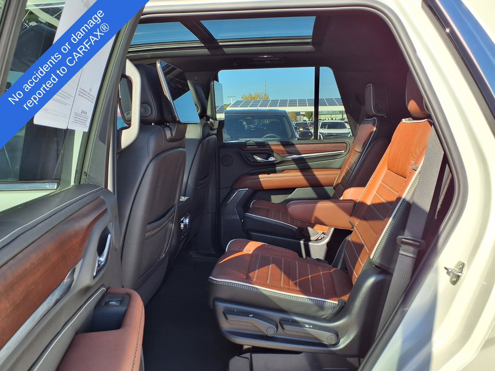 Used 2024 GMC Yukon Denali Ultimate AWD/4WD image 13