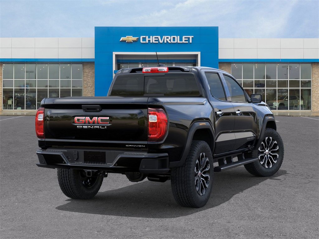 New 2026 GMC Canyon Denali image 4