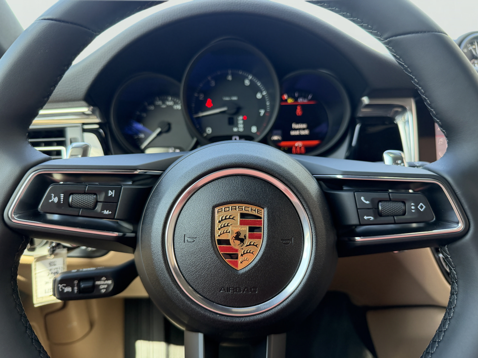 New 2026 Porsche Macan AWD/4WD image 33
