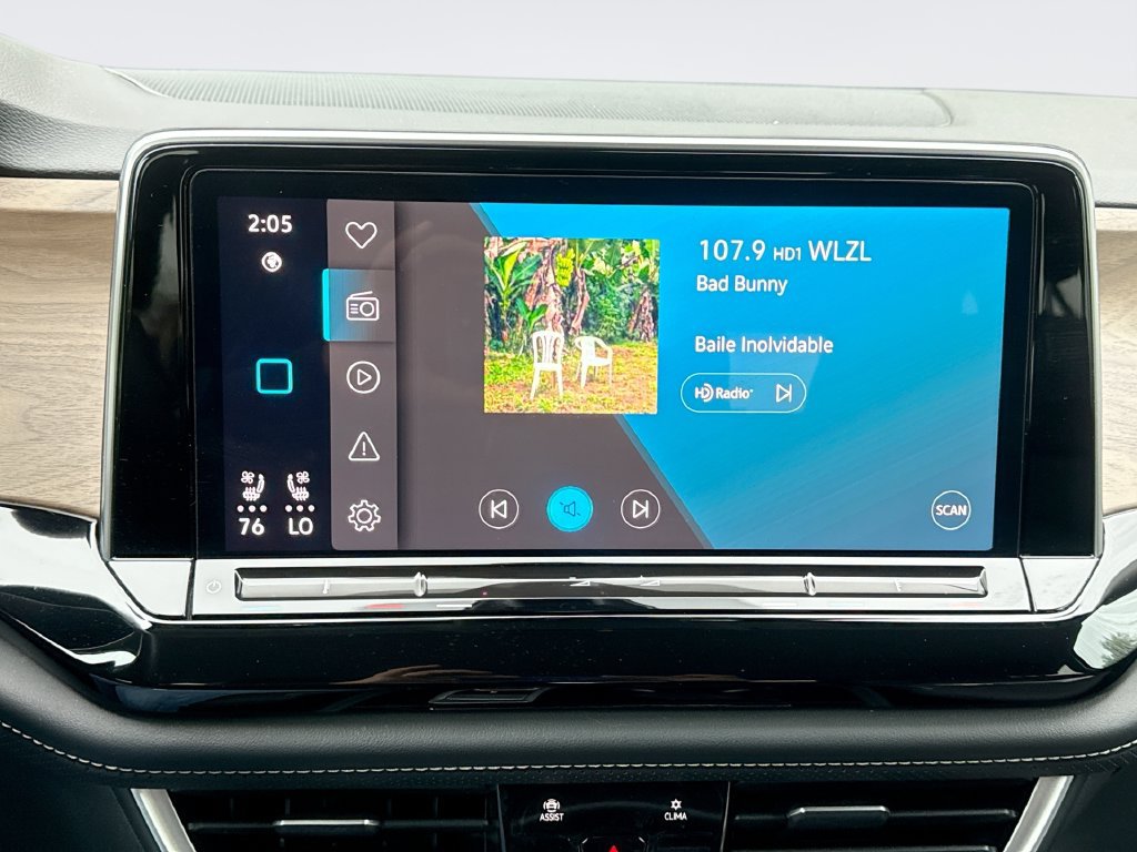 Used 2024 Volkswagen Atlas SE FWD image 12