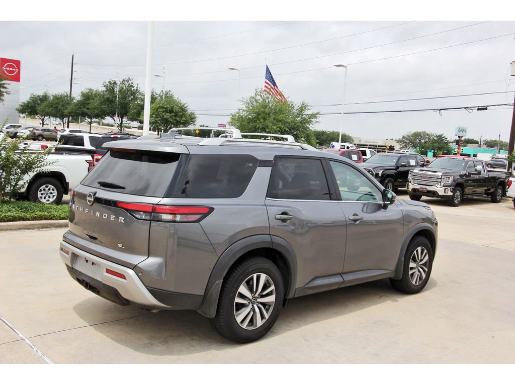 Used 2023 Nissan Pathfinder SL FWD image 6