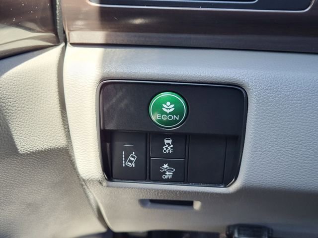 Used 2016 Honda Accord EX image 19