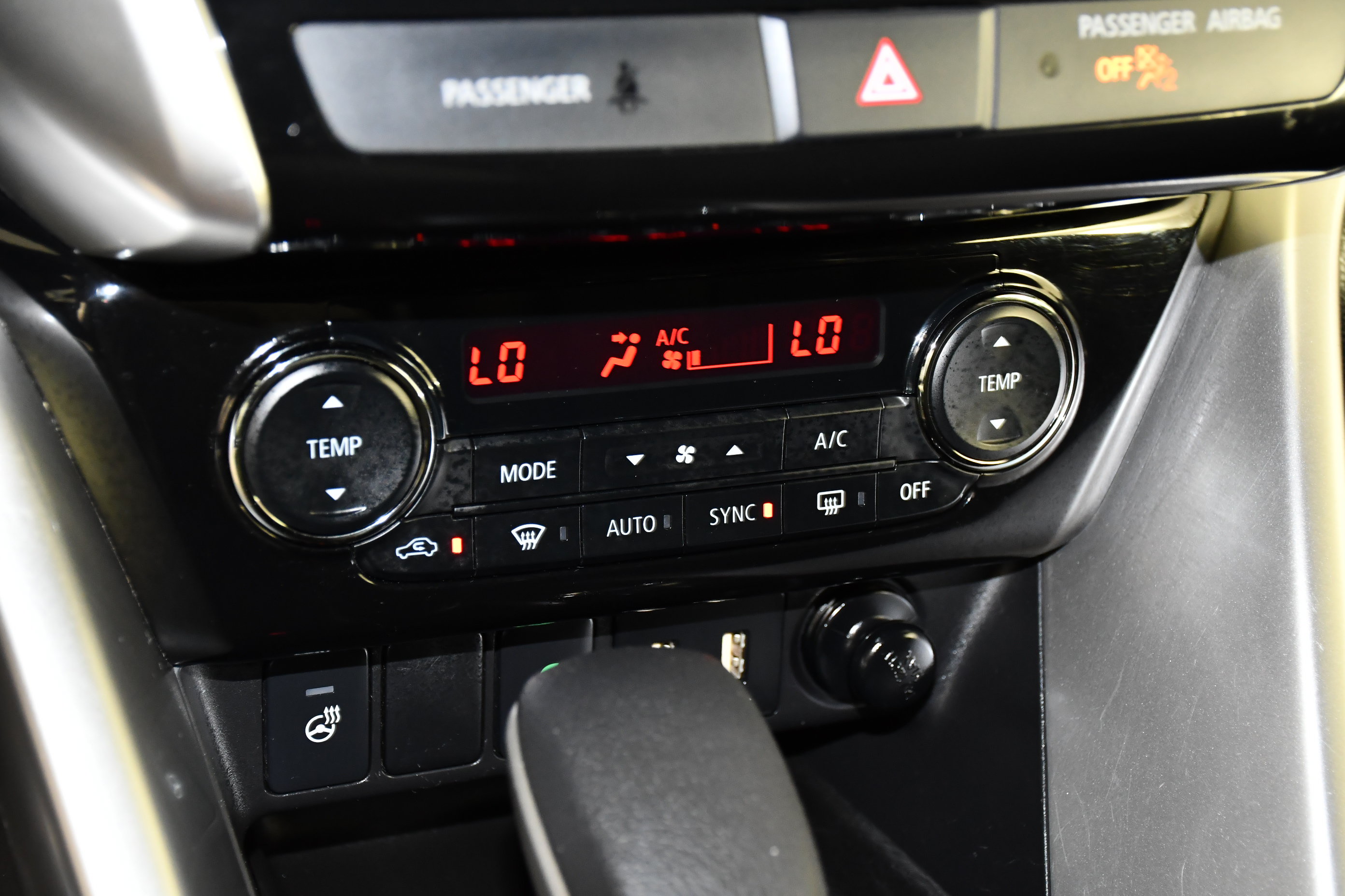 Used 2022 Mitsubishi Eclipse Cross SEL AWD/4WD image 29