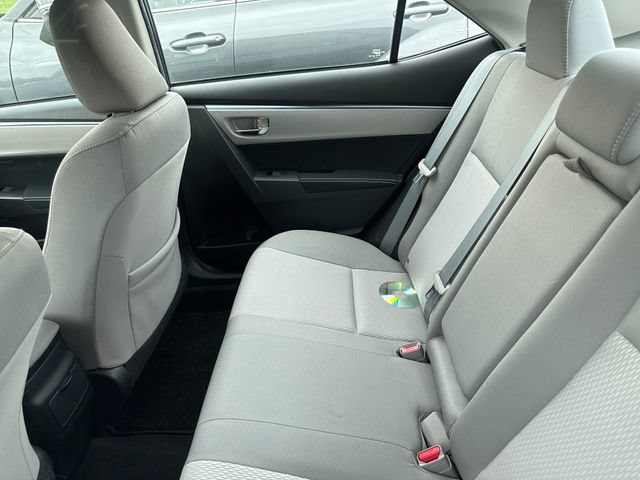 Used 2015 Toyota Corolla LE FWD image 14