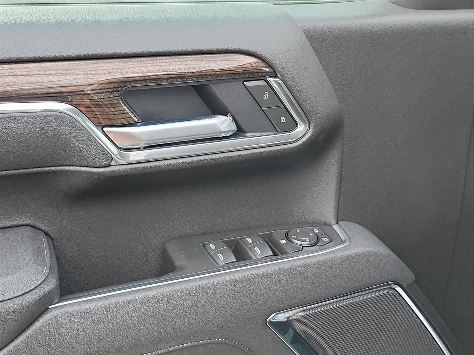 New 2025 Chevrolet Silverado 1500 LT w/ Convenience Package II image 23