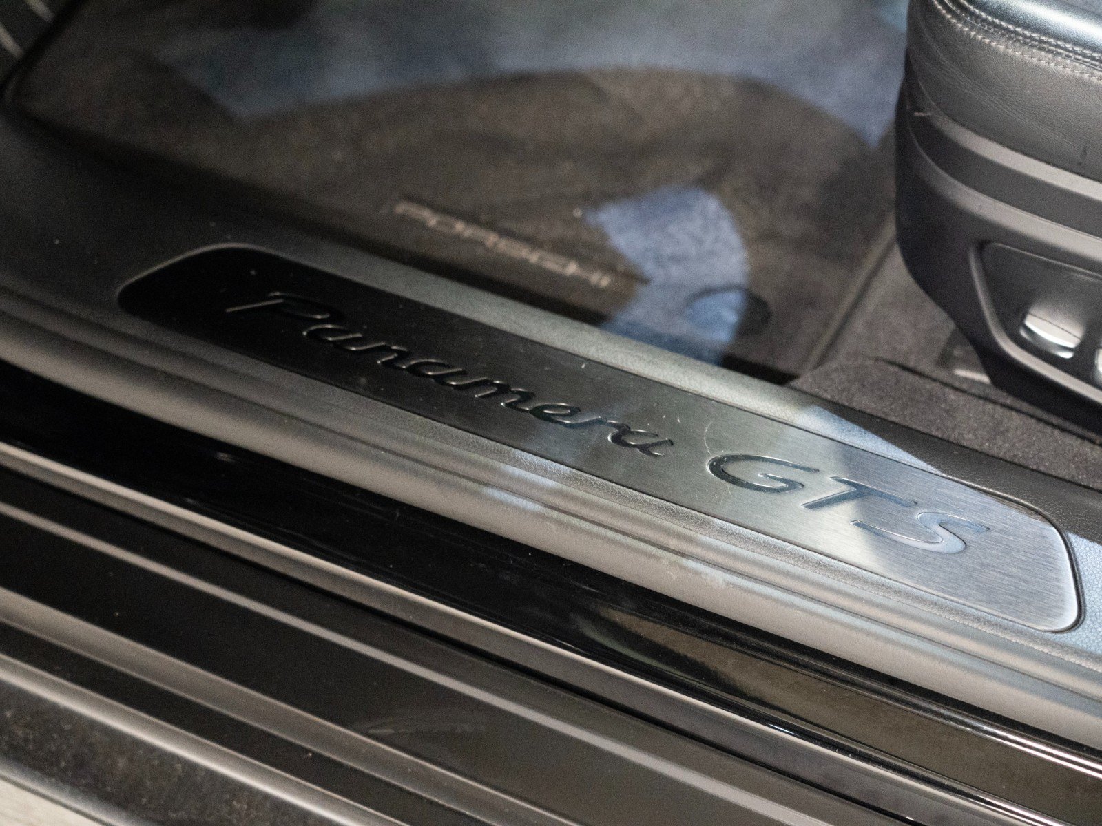 Certified 2020 Porsche Panamera GTS AWD/4WD image 11