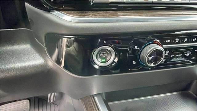Used 2023 Chevrolet Silverado 1500 RST AWD/4WD image 19