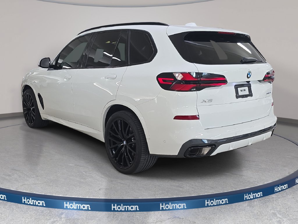 Certified 2024 BMW X5 xDrive40i w/ M Sport Package AWD/4WD image 9
