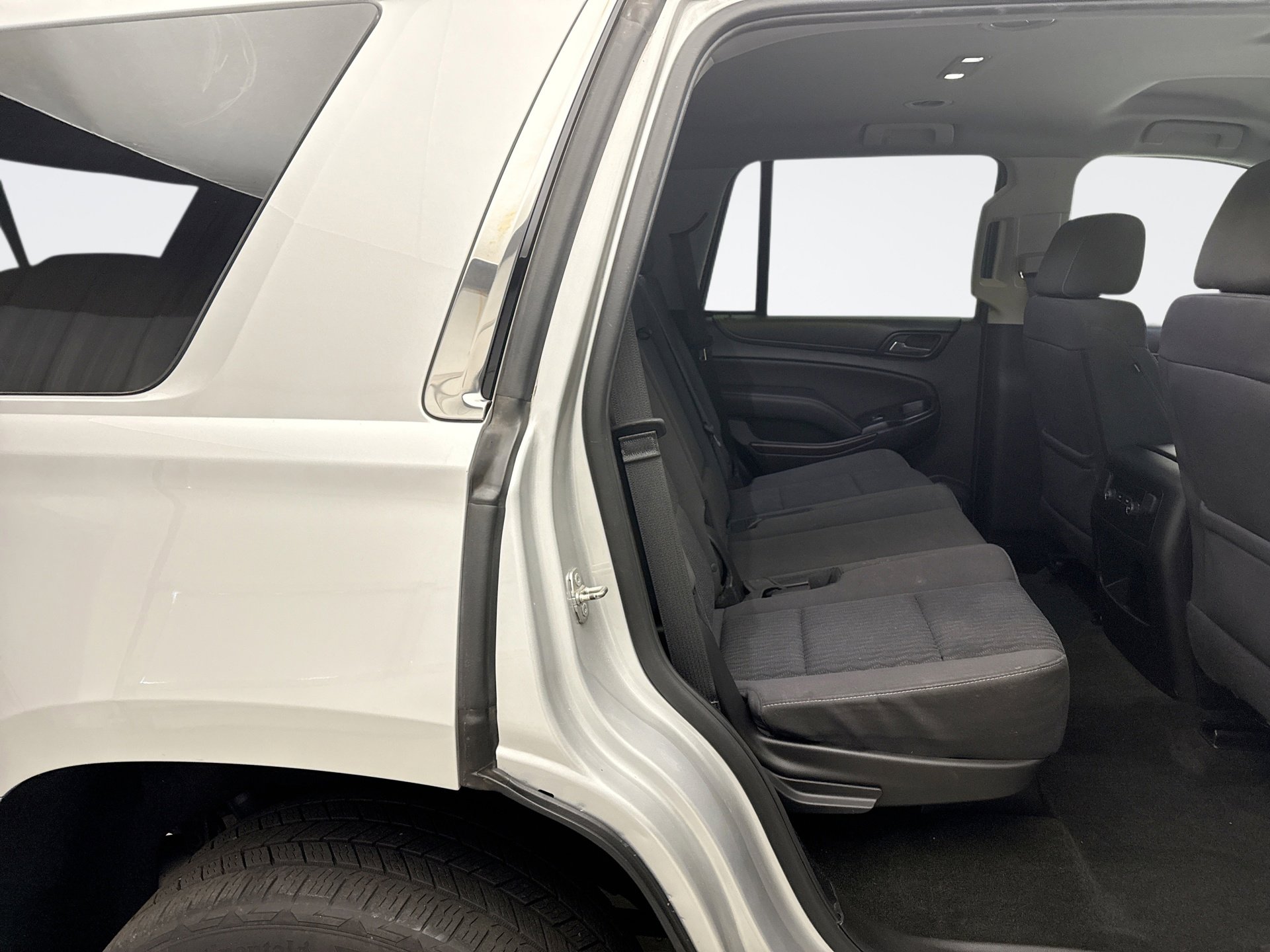 Used 2018 GMC Yukon SLE w/ SLE Value Package image 18