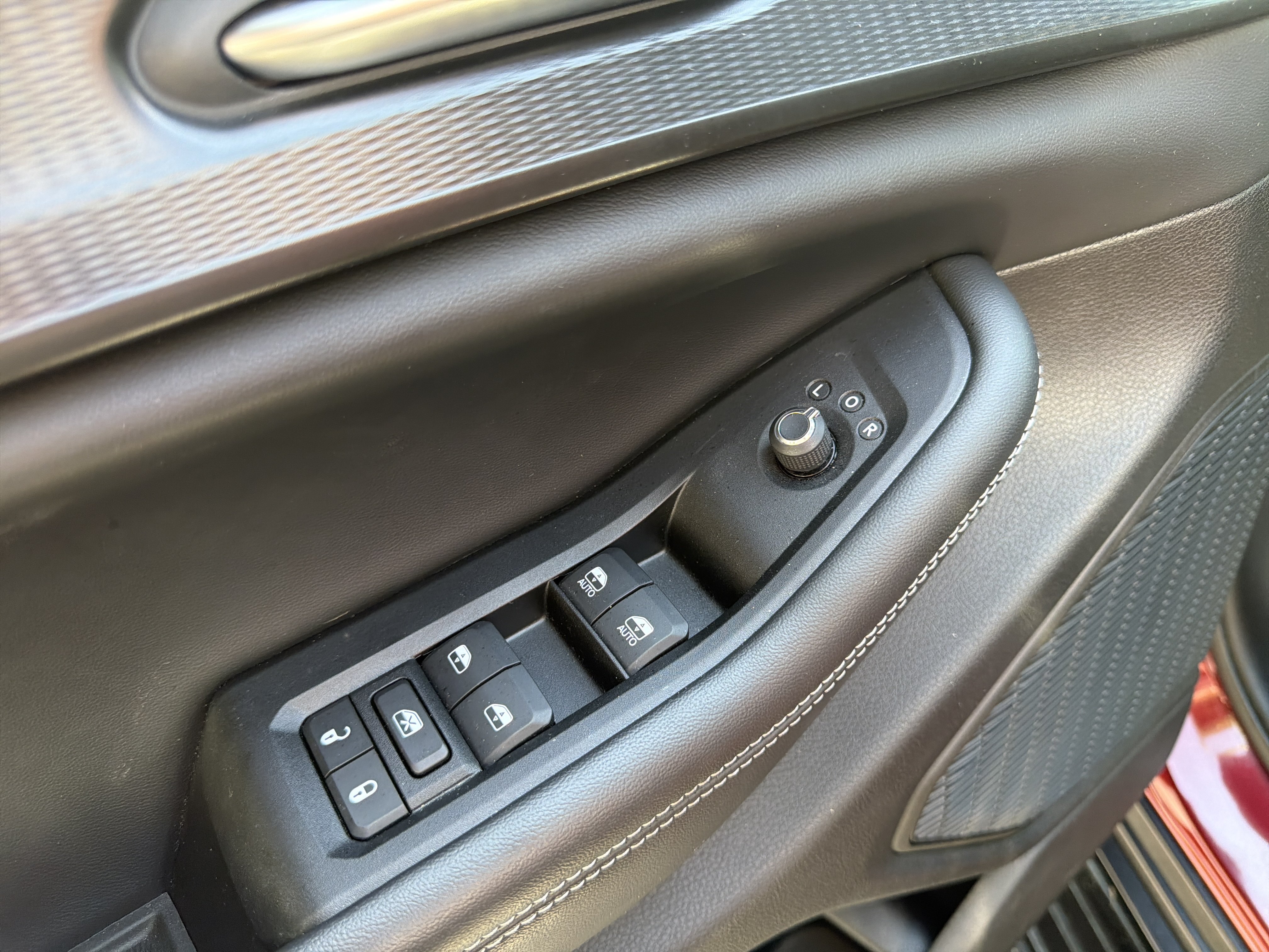 Used 2023 Jeep Grand Cherokee L Laredo AWD/4WD image 17