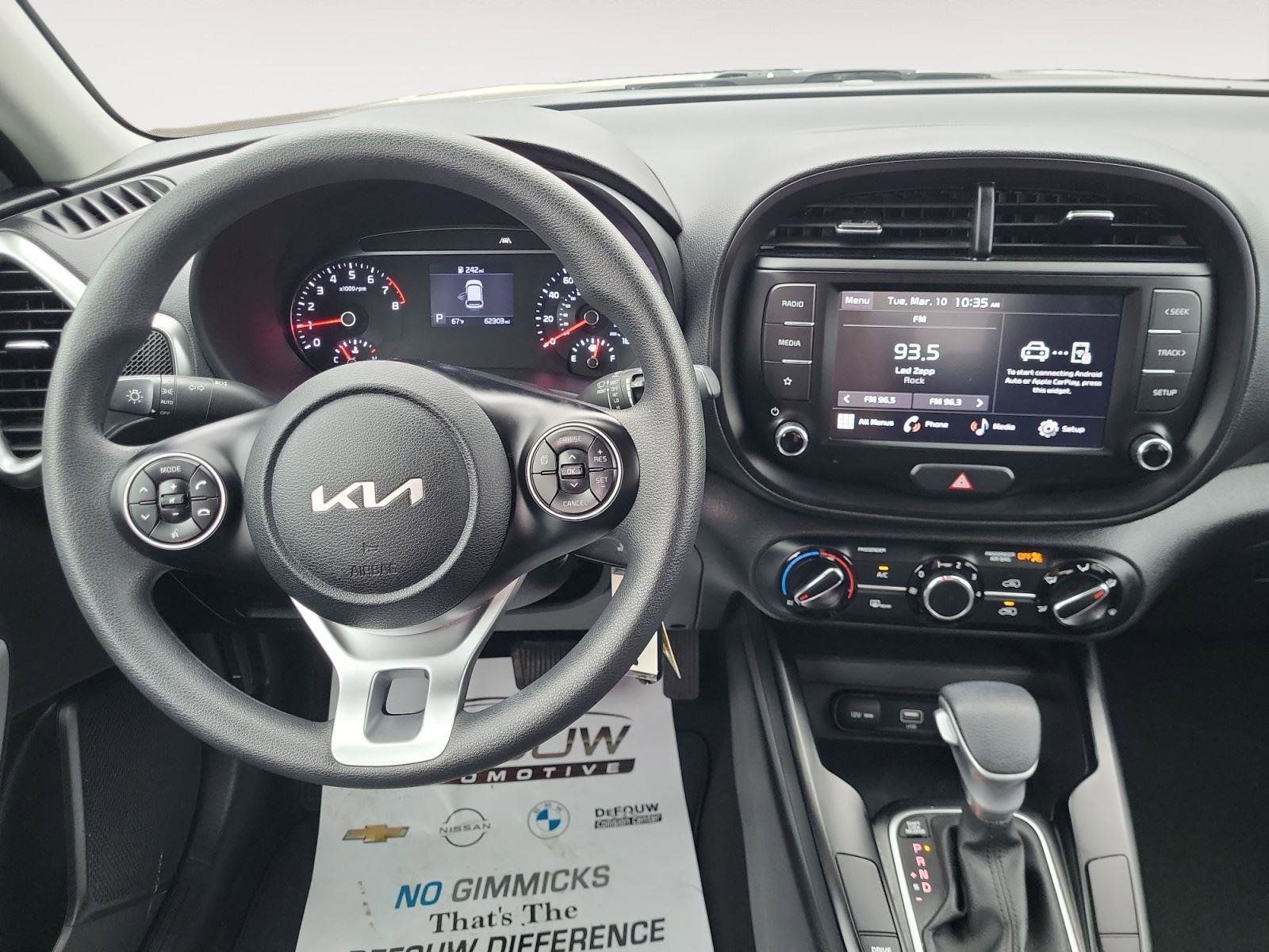 Used 2022 Kia Soul LX w/ Technology Package image 13