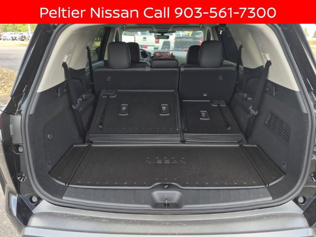 New 2026 Nissan Pathfinder Platinum w/ Cargo Package FWD image 7