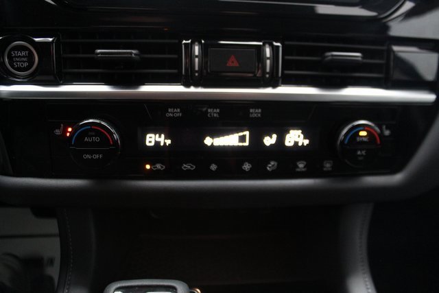 Used 2023 Nissan Pathfinder SV w/ SV Premium Package image 21