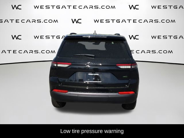 New 2026 Jeep Grand Cherokee Altitude image 8