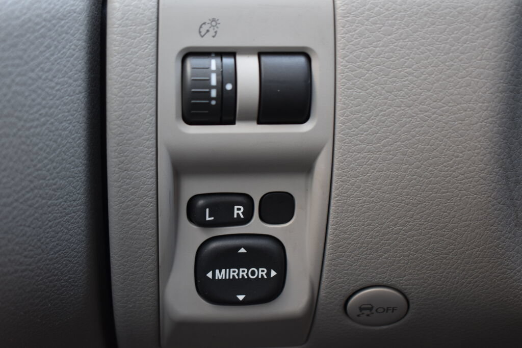 Used 2010 Subaru Forester 2.5X AWD/4WD image 14