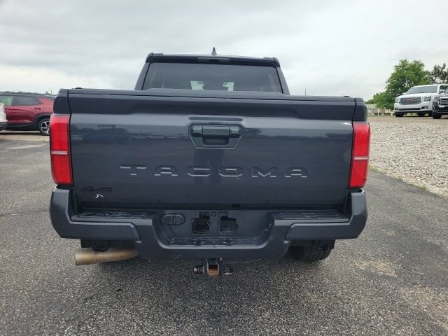 Used 2024 Toyota Tacoma TRD Sport AWD/4WD image 13