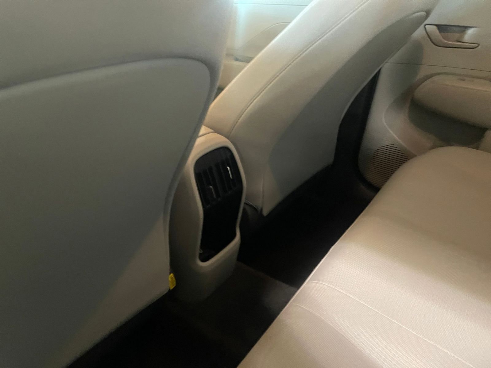 Used 2025 Hyundai Kona SEL image 24