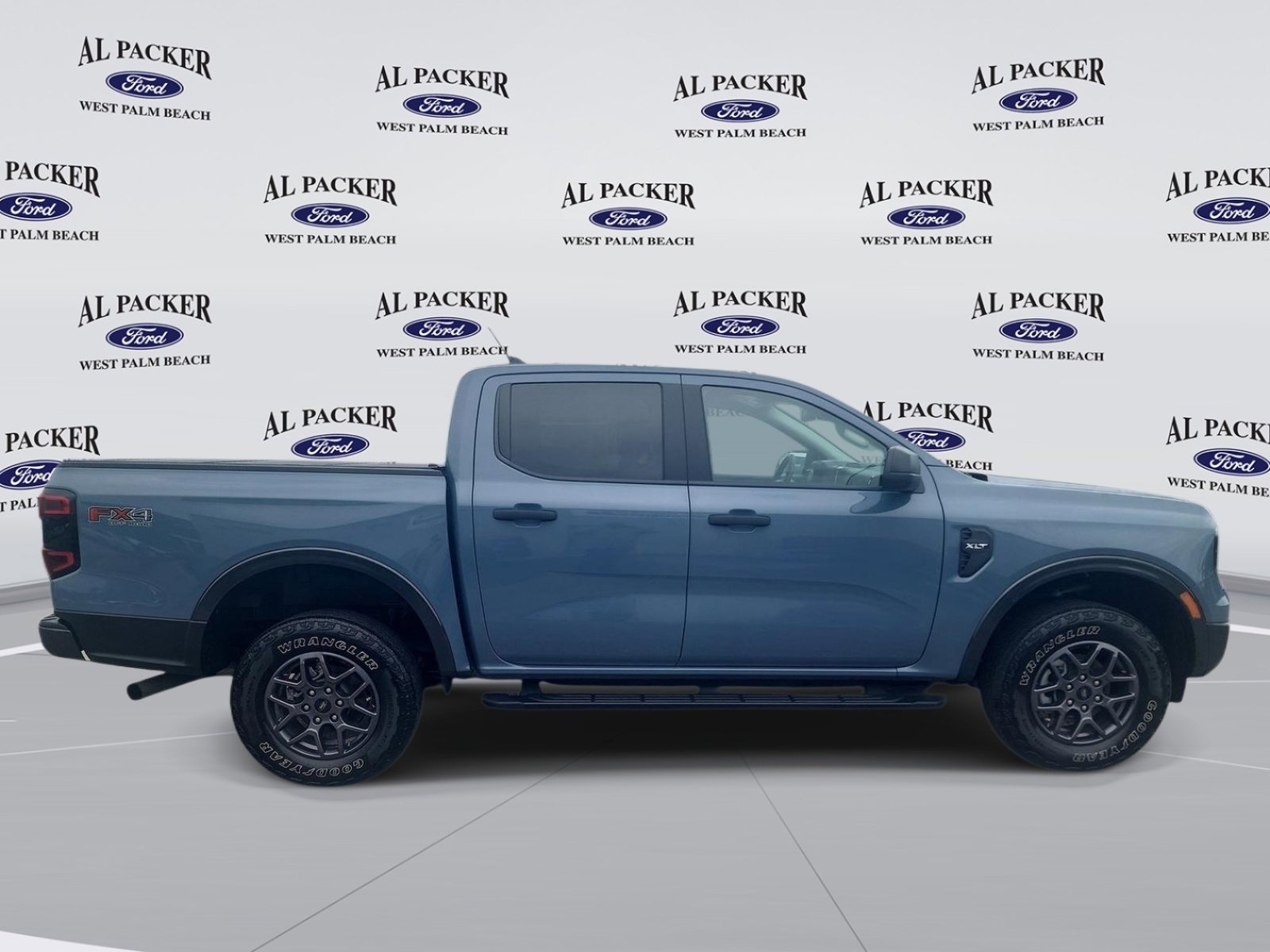 Used 2024 Ford Ranger XLT w/ FX4 Off-Road Package AWD/4WD image 6