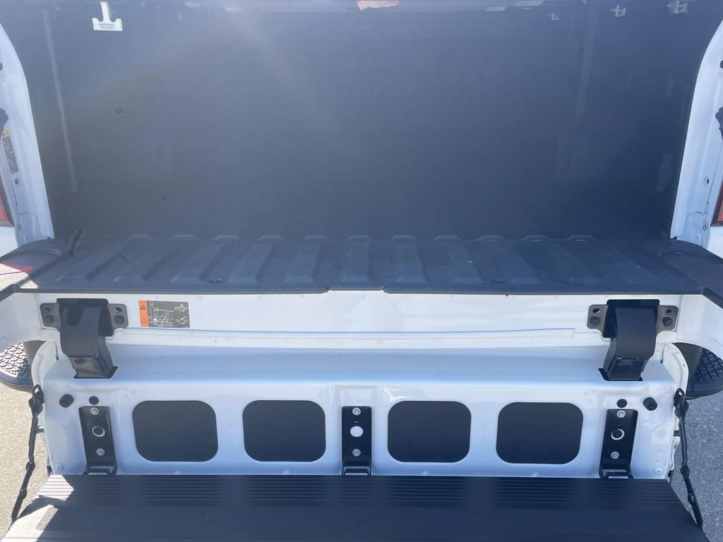 Used 2022 Chevrolet Silverado 1500 ZR2 AWD/4WD image 9