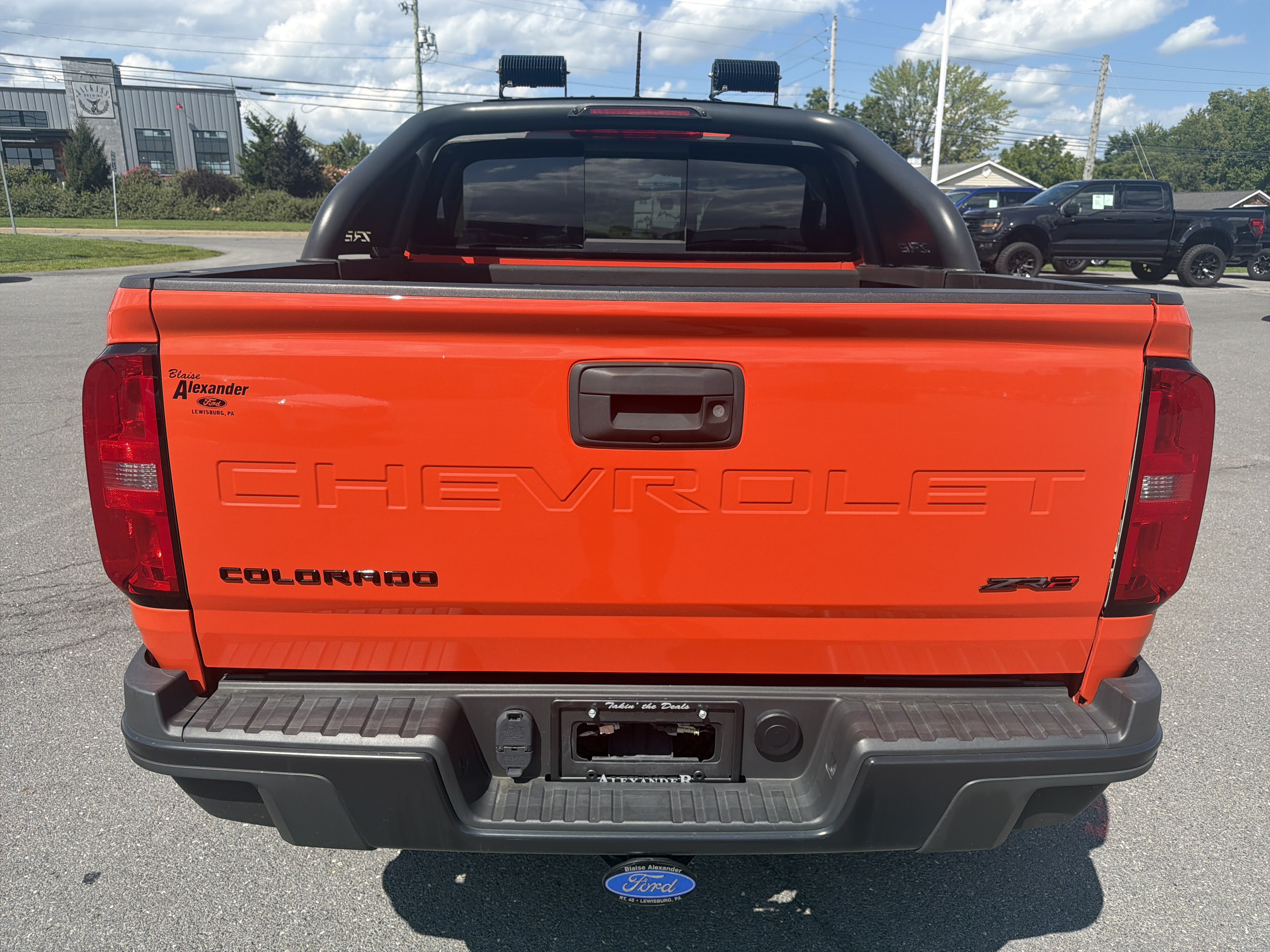 Used 2022 Chevrolet Colorado ZR2 w/ ZR2 Dusk Special Edition AWD/4WD image 4