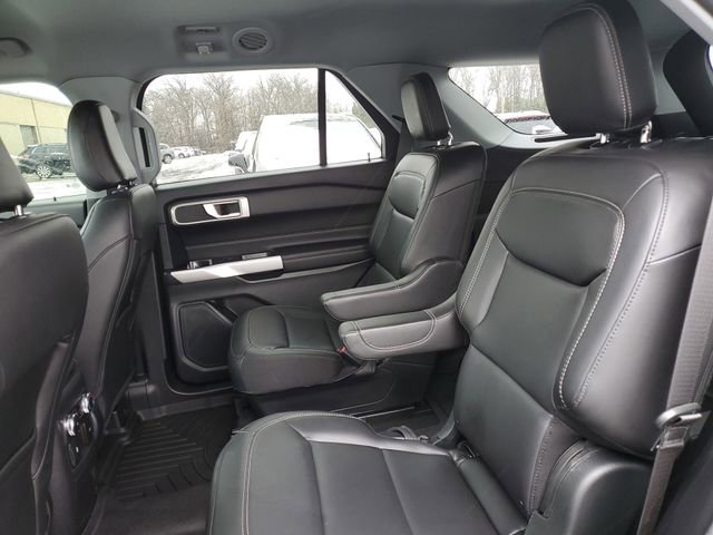 Used 2022 Ford Explorer XLT w/ Equipment Group 202A image 26