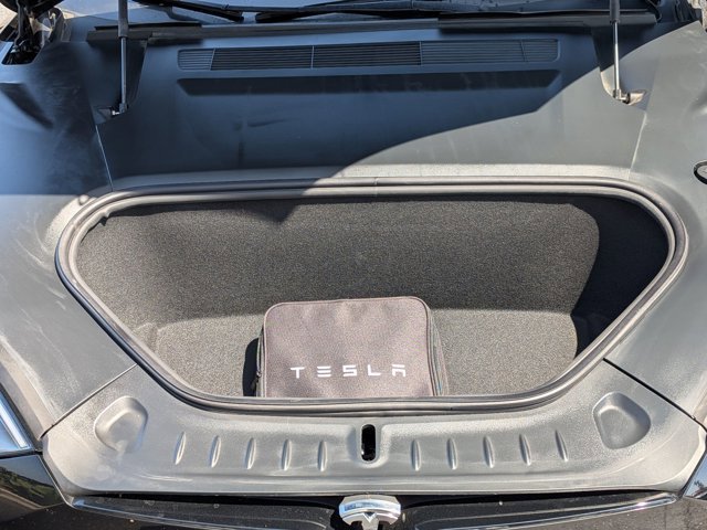 Used 2022 Tesla Model S Plaid image 21