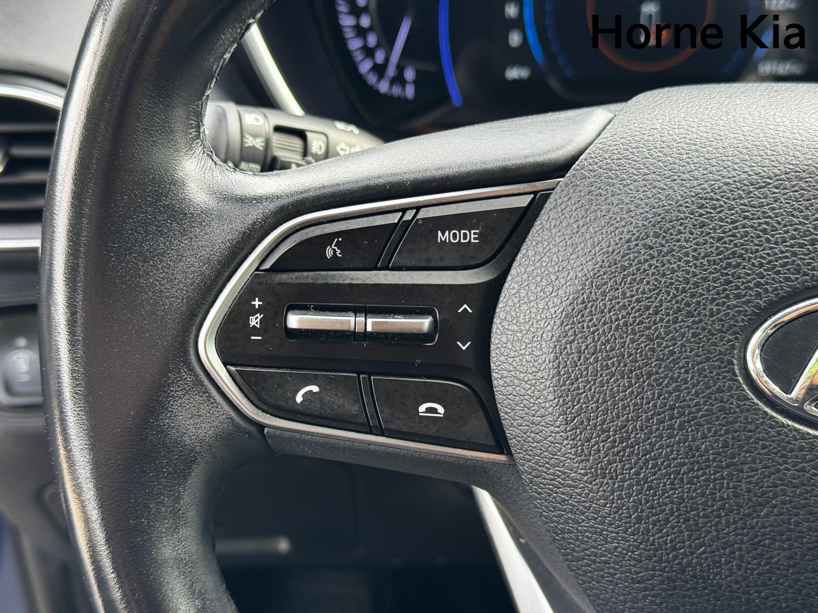 Used 2019 Hyundai Santa Fe Limited image 18