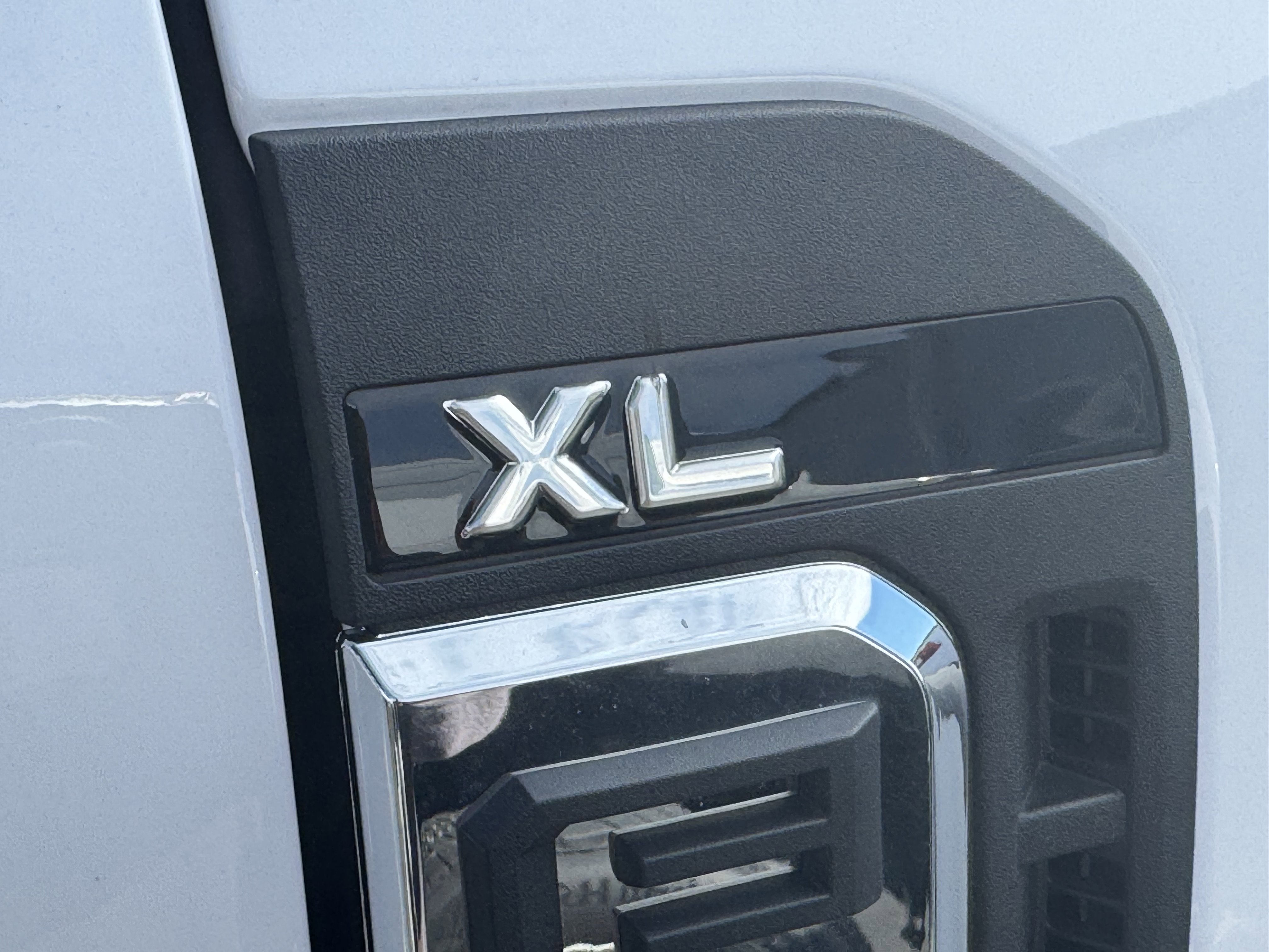 New 2025 Ford F450 XL w/ XL Chrome Package image 5