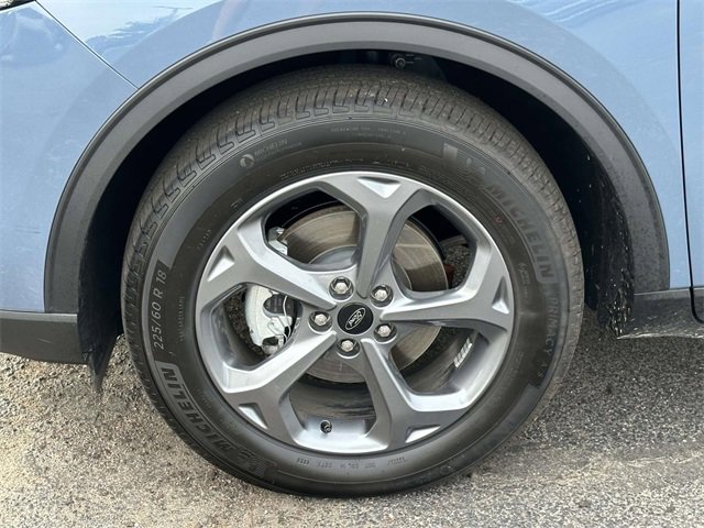 New 2025 Ford Escape ST-Line w/ Cold Weather Package image 10