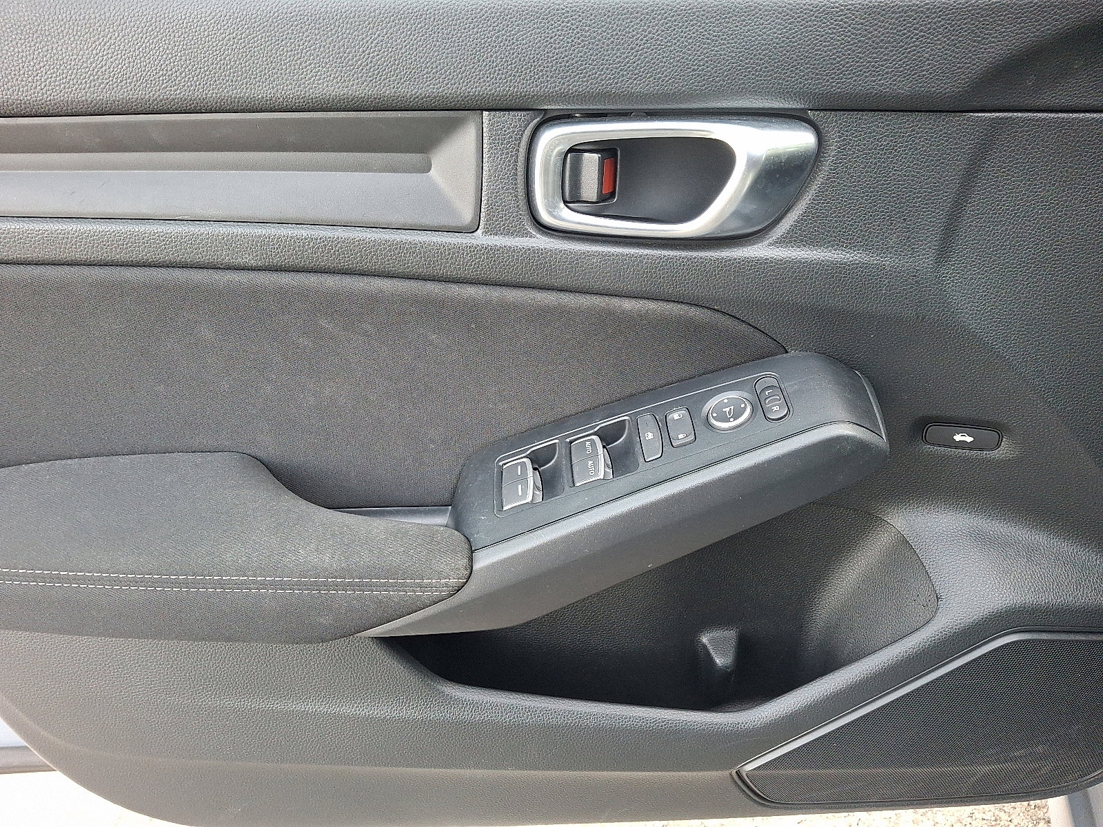 Certified 2024 Honda Civic Sport image 12