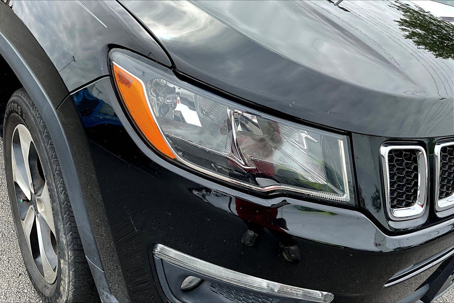 Used 2018 Jeep Compass Latitude w/ Popular Equipment Group FWD image 31